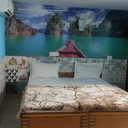 Hotel New Apple Rose Chandigarh Near Railway Station Dariya Uco Bank Ke Pass Camera foto