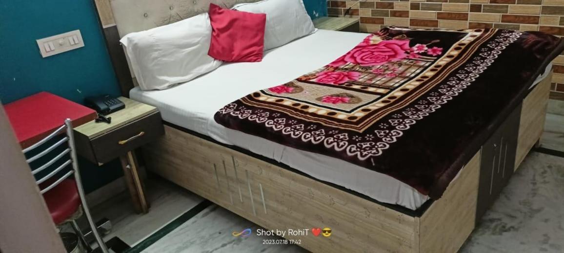 Hotel New Apple Rose Chandigarh Near Railway Station Dariya Uco Bank Ke Pass Esterno foto