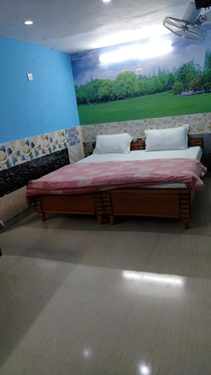 Hotel New Apple Rose Chandigarh Near Railway Station Dariya Uco Bank Ke Pass Camera foto